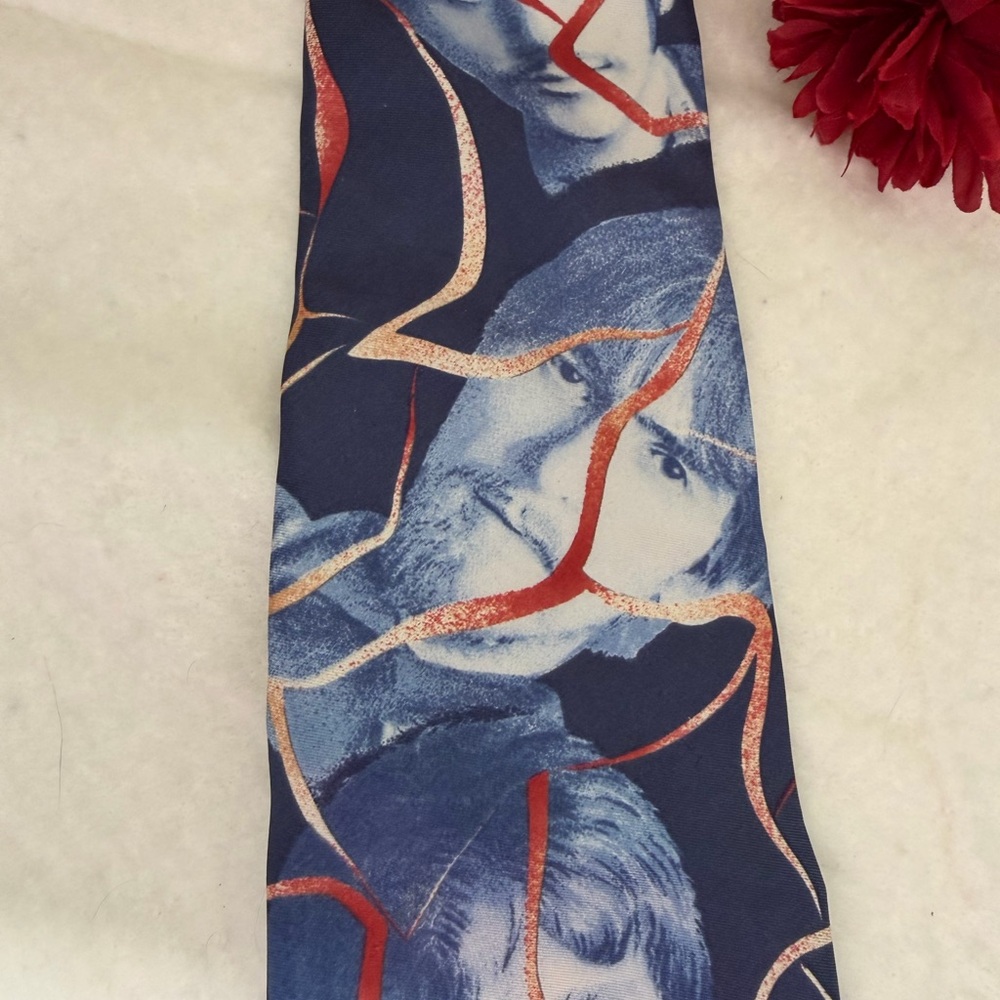 Vintage Beatles Silk Tie with Blue and Red Design - Picture 3 of 13